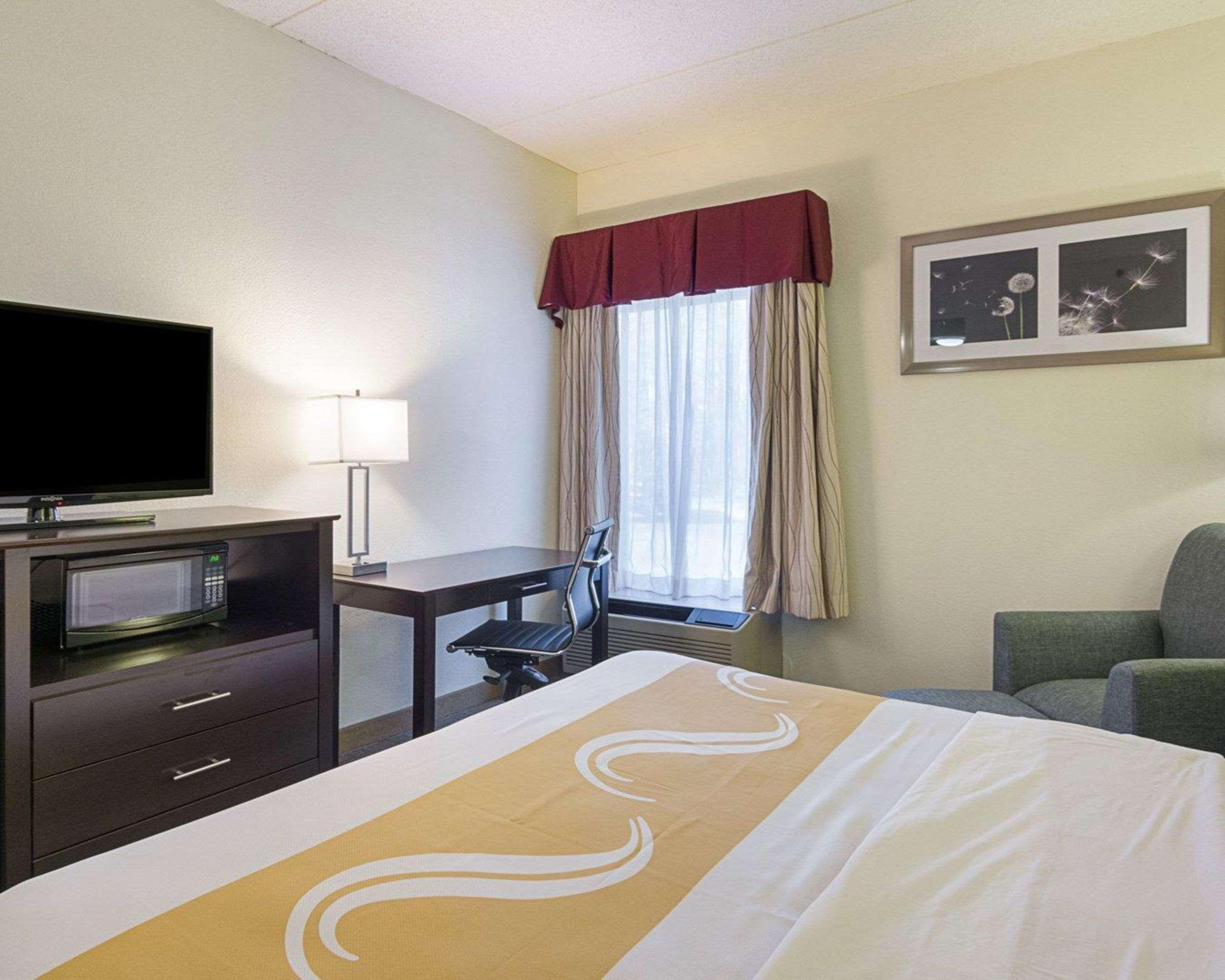 Quality Inn Richmond Airport Sandston Bagian luar foto