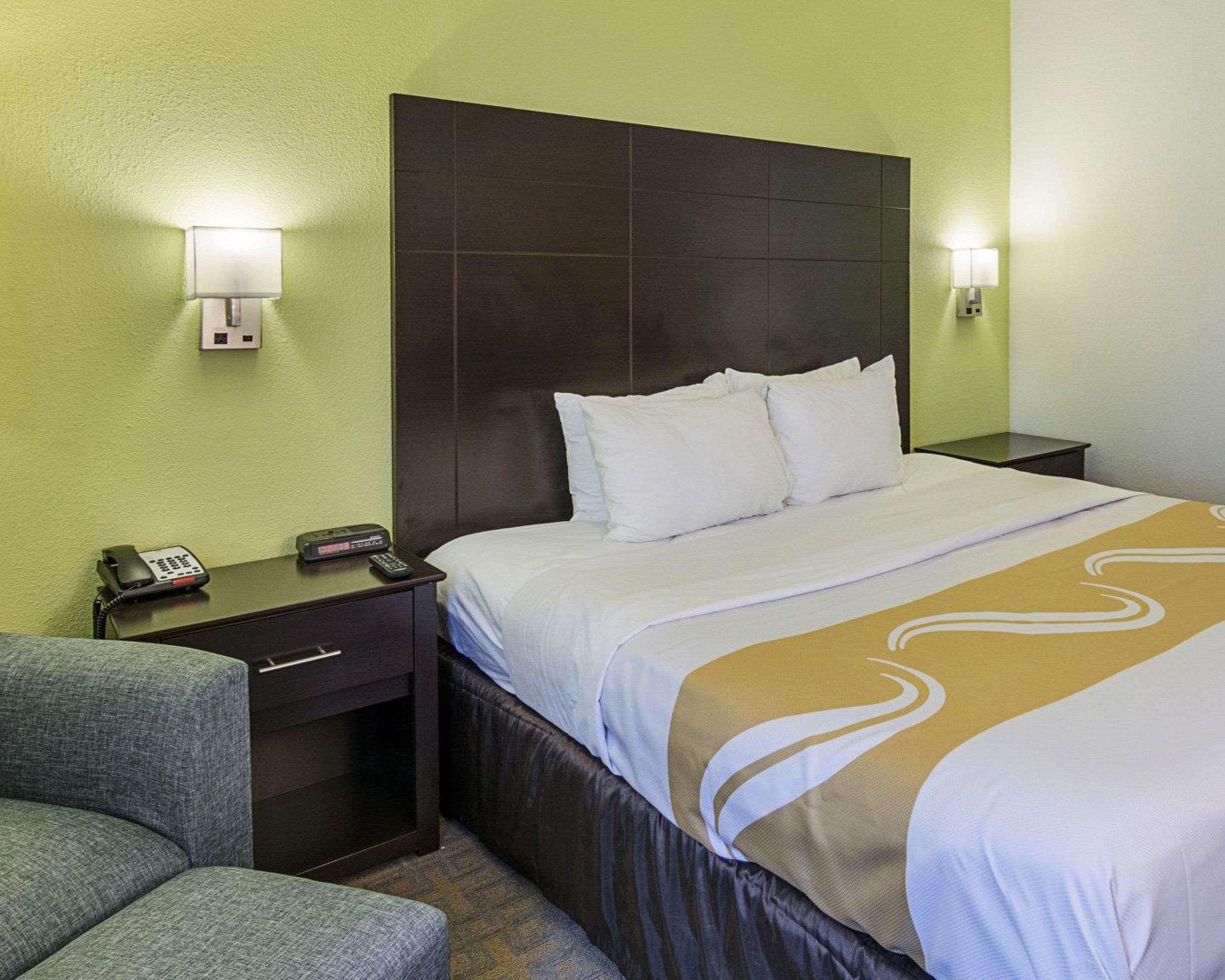 Quality Inn Richmond Airport Sandston Bagian luar foto